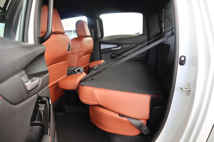 2025 Mazda BT-50 SP