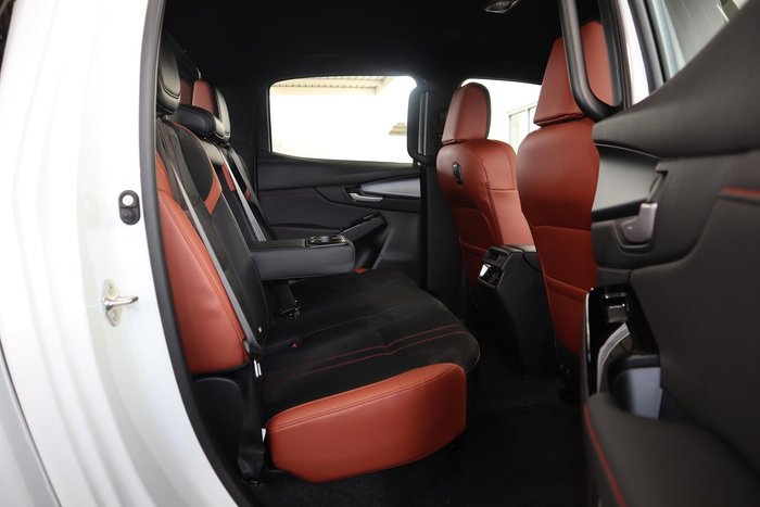 2025 Mazda BT-50 SP