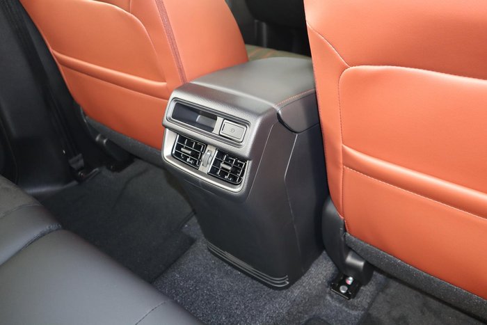 2025 Mazda BT-50 SP