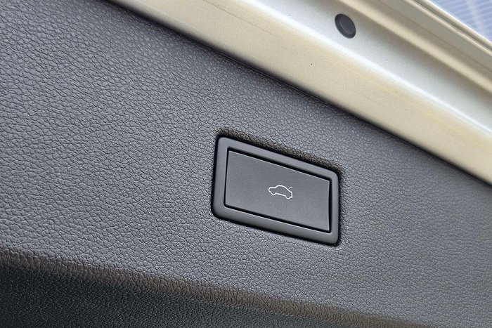 2023 Volkswagen Tiguan R