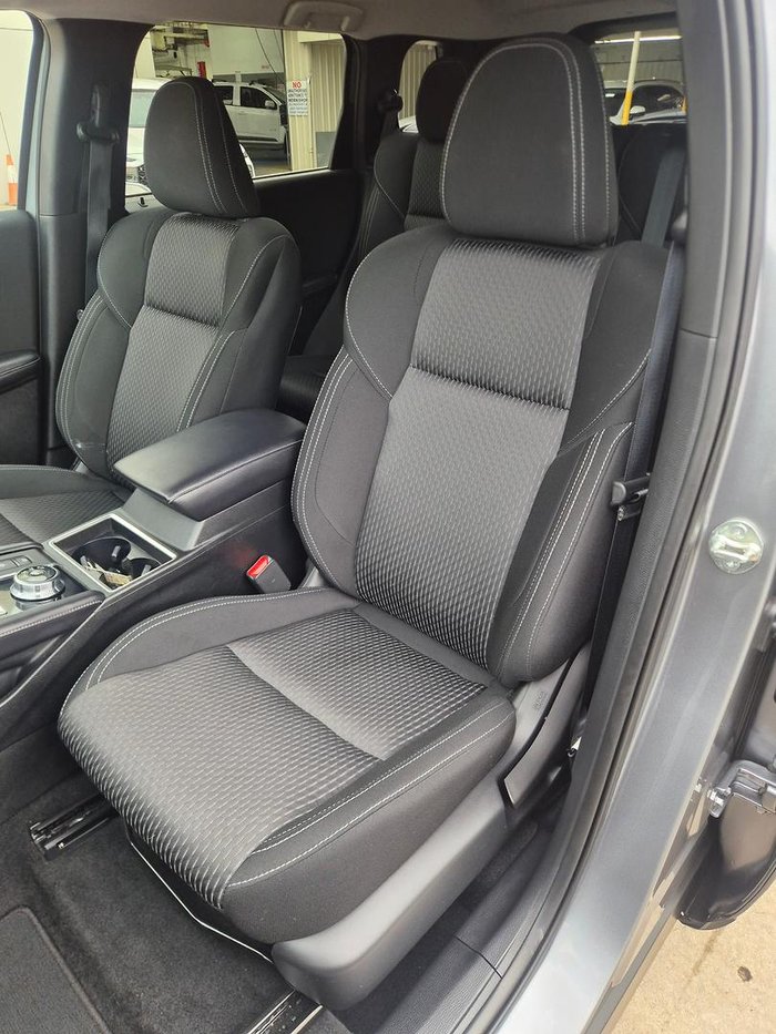 2023 Mitsubishi Outlander LS