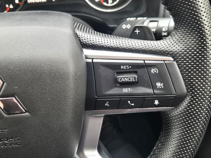 2023 Mitsubishi Outlander LS