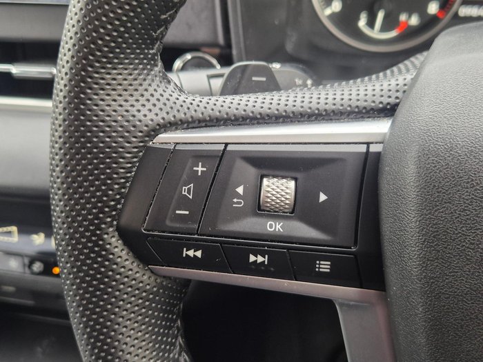 2023 Mitsubishi Outlander LS