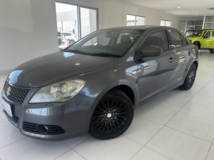 2010 Suzuki Kizashi XLS FR Grey