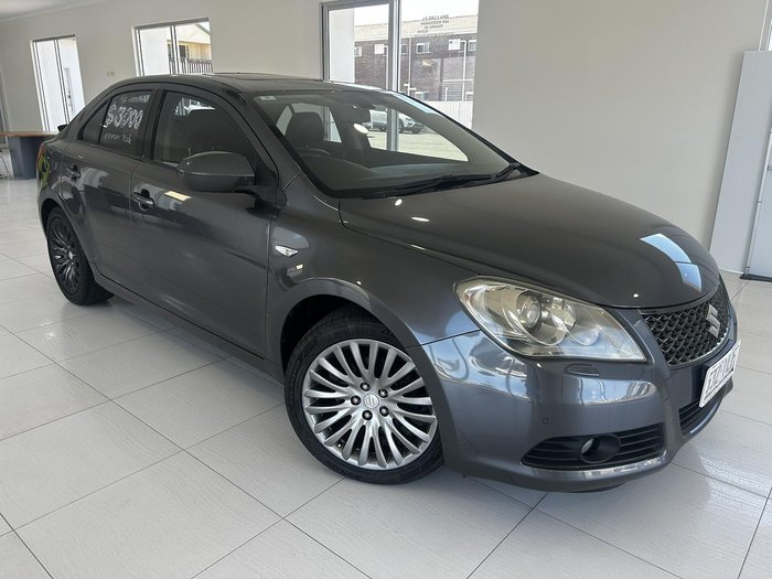2010 Suzuki Kizashi XLS FR Grey
