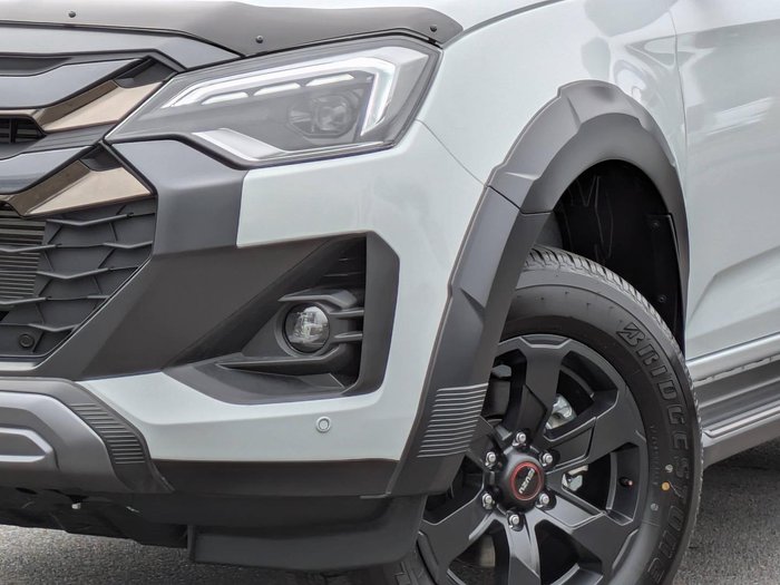 2025 Isuzu D-MAX X-TERRAIN