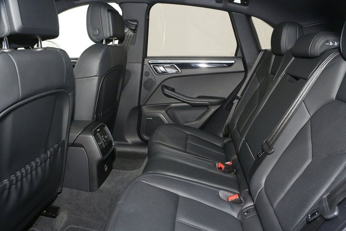 2023 Porsche Macan S