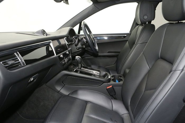 2023 Porsche Macan S