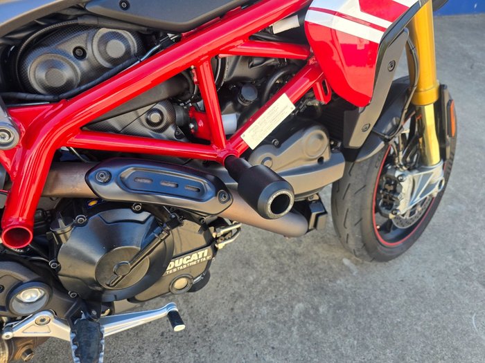 2017 Ducati 939 HYPERMOTARD Red