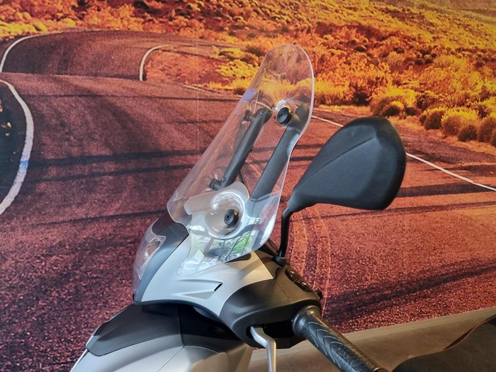 2025 Piaggio Beverly 400 S Beverly Grey