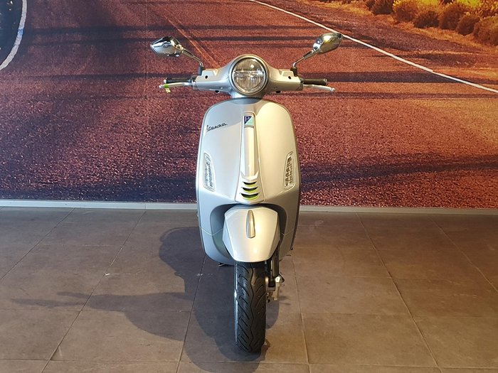 2025 Vespa Primavera Tech 150 Primavera Silver
