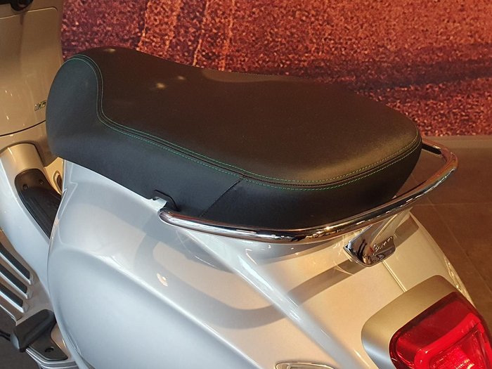 2025 Vespa Primavera Tech 150 Primavera Silver