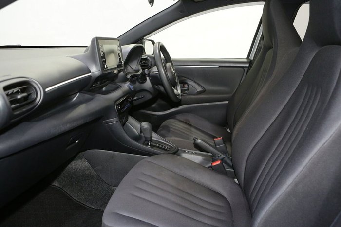 2021 Toyota Yaris ZR Hybrid