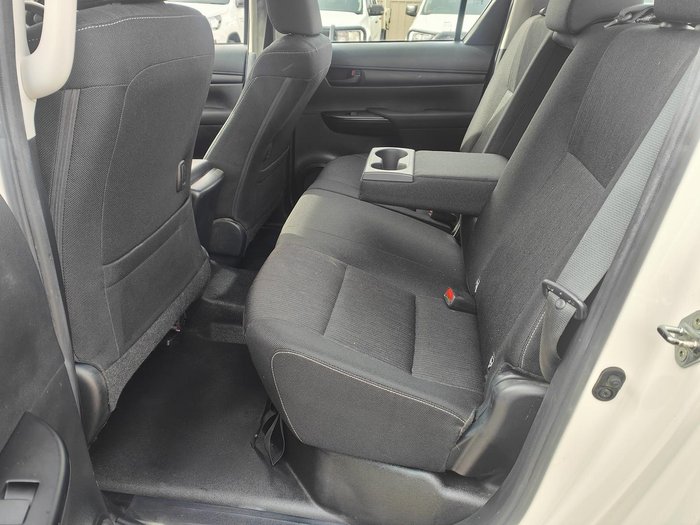 2020 Toyota Hilux SR