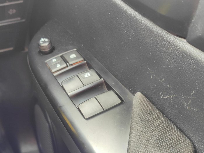 2020 Toyota Hilux SR