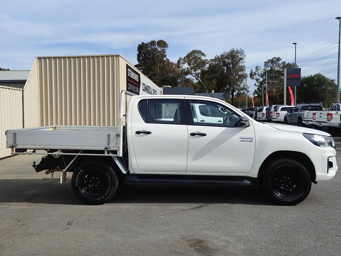 2020 Toyota Hilux SR