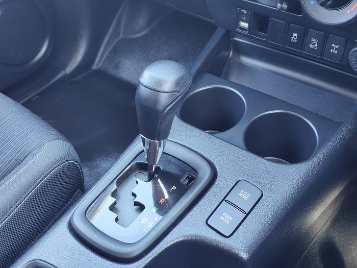 2018 Toyota Hilux SR