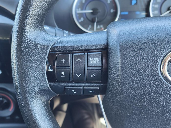 2018 Toyota Hilux SR