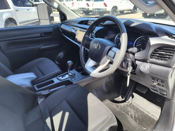 2018 Toyota Hilux SR