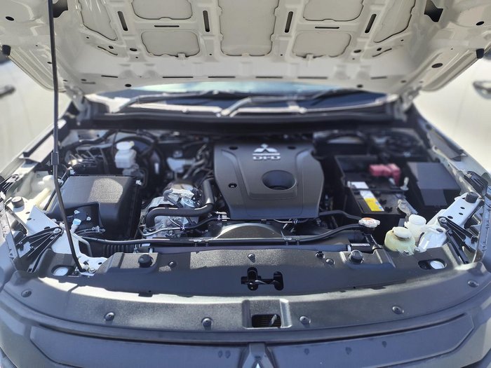 2019 Mitsubishi Triton GLX ADAS