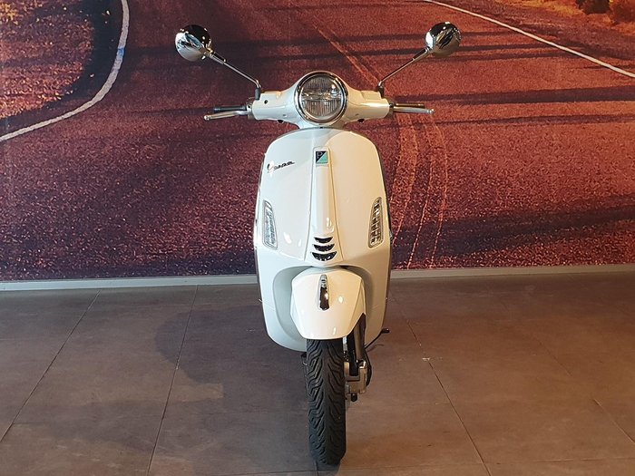 2024 Vespa Primavera 50 4T Primavera White