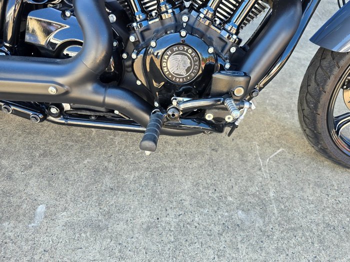 2022 Indian CHIEF DARK HORSE Grey