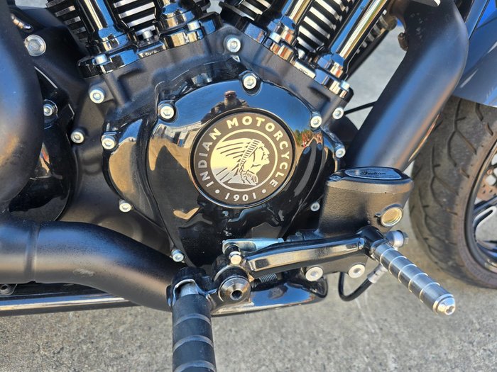 2022 Indian CHIEF DARK HORSE Grey