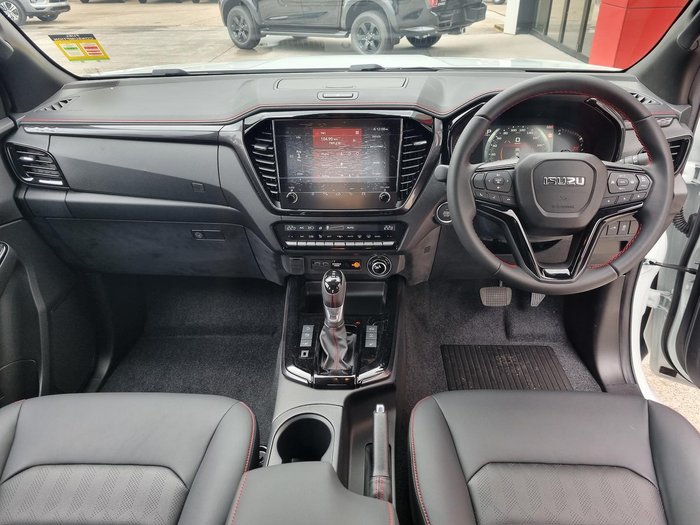 2025 Isuzu D-MAX X-TERRAIN