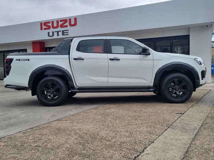 2025 Isuzu D-MAX X-TERRAIN