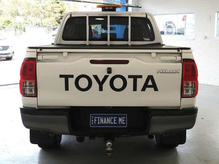 2020 Toyota Hilux SR