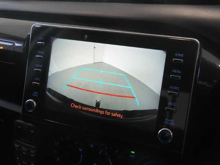 2020 Toyota Hilux SR