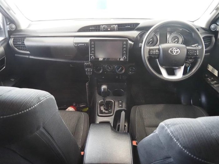 2020 Toyota Hilux SR