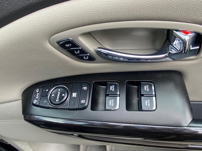 2015 Kia Carnival Platinum YP MY15 Aurora Black