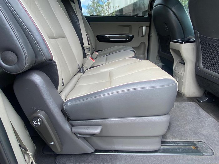 2015 Kia Carnival Platinum YP MY15 Aurora Black