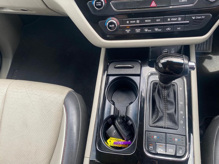 2015 Kia Carnival Platinum YP MY15 Aurora Black