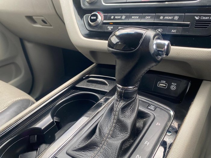 2015 Kia Carnival Platinum YP MY15 Aurora Black