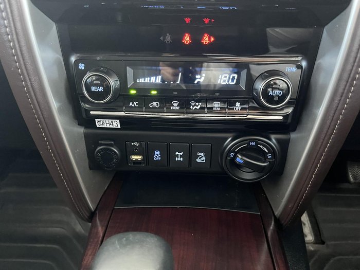 2015 Toyota Fortuner Crusade GUN156R 4X4 Dual Range Nebula Blue