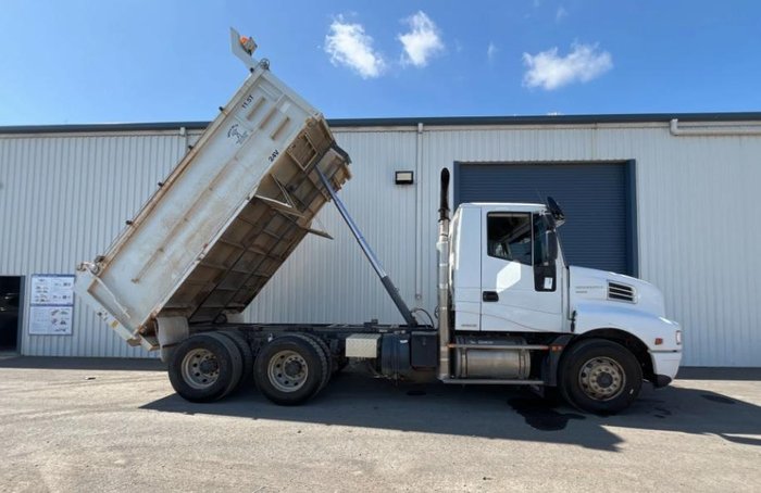 2015 Iveco Powerstar 6400