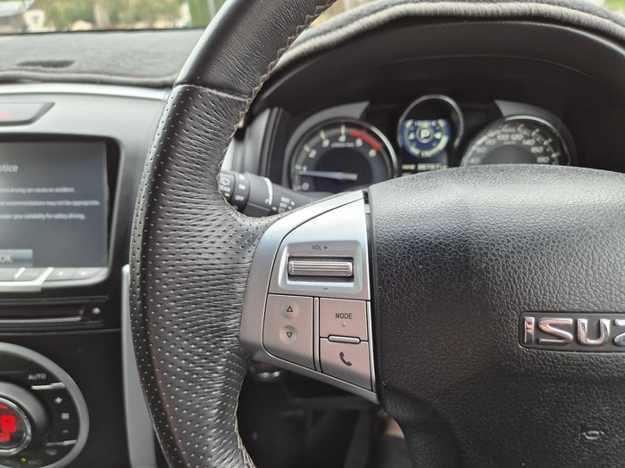 2020 Isuzu MU-X LS-T