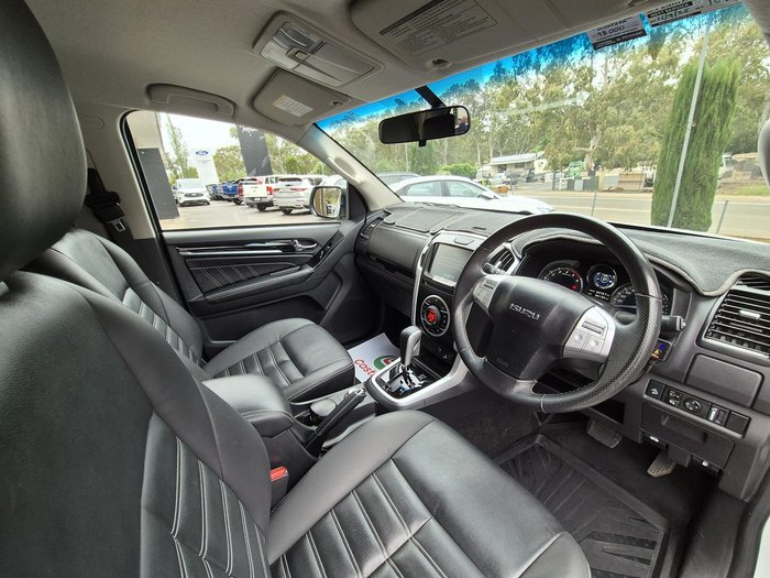 2020 Isuzu MU-X LS-T