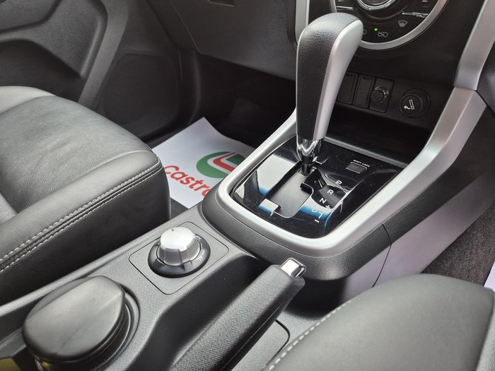 2020 Isuzu MU-X LS-T