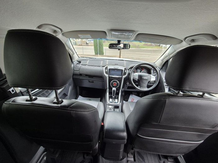 2020 Isuzu MU-X LS-T