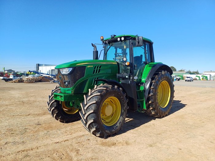2016 John Deere 6150M Green