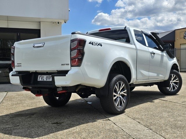 2024 Isuzu D-MAX