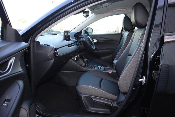 2025 Mazda CX-3 G20 Evolve