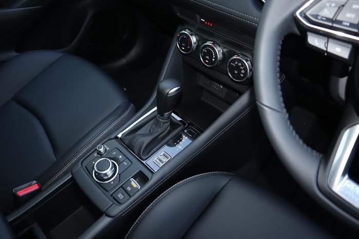 2025 Mazda CX-3 G20 Evolve