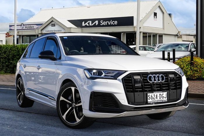2022 Audi Q7 55 TFSI S line