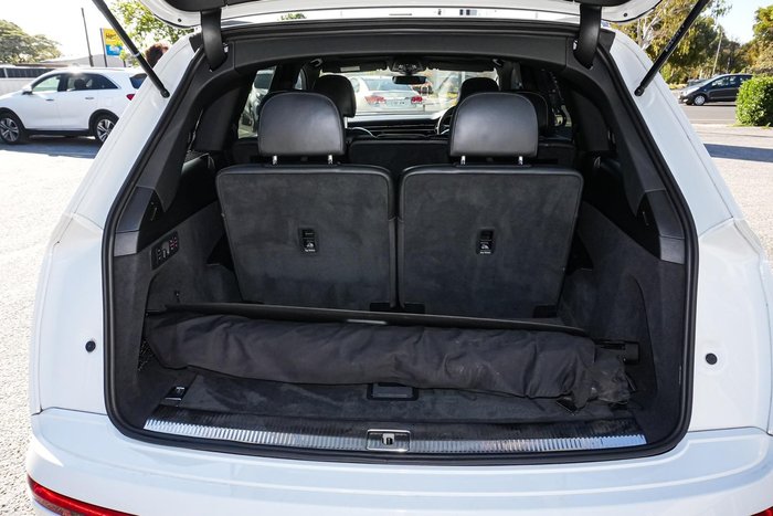 2022 Audi Q7 55 TFSI S line