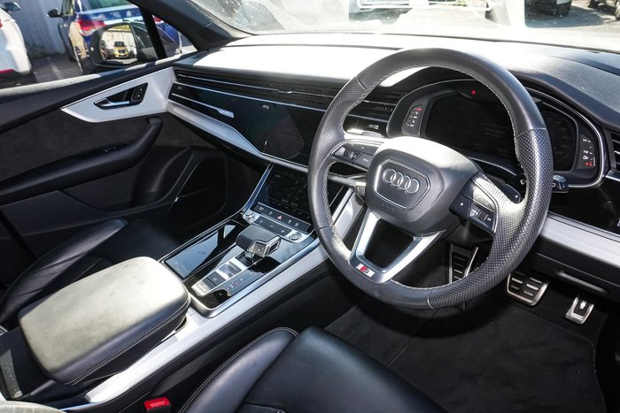 2022 Audi Q7 55 TFSI S line