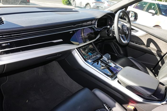 2022 Audi Q7 55 TFSI S line